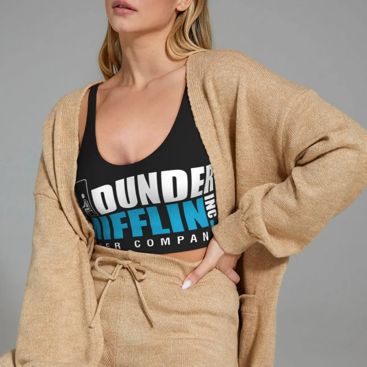 Фото Спортивный топ-бра Custom Dunder Mifflin Paper Company Essential для женщин: для тренировок в зале, высокоинтенсивных занятий и йоги №5
