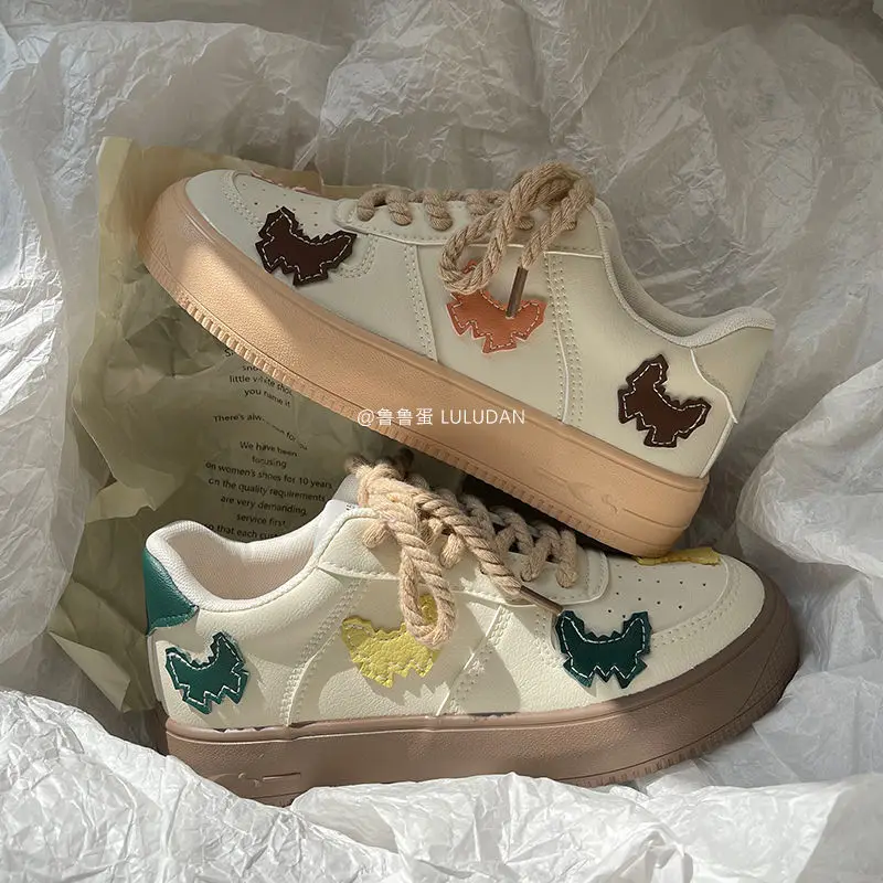 

Кроссовки HOUZHOU женские спортивные, милые кеды с бабочками, скейтборд в стиле Харадзюку, теннисная повседневная обувь на плоской подошве, вес...