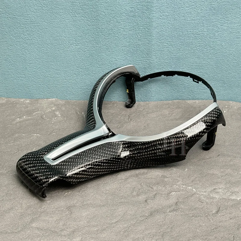 

Для BMW M серии F80 F82 F10 F06 F12 F13 F15 F16 M-sport F20 F22 F30 F31 F32 F33 F36 Накладка на руль из углеродного волокна