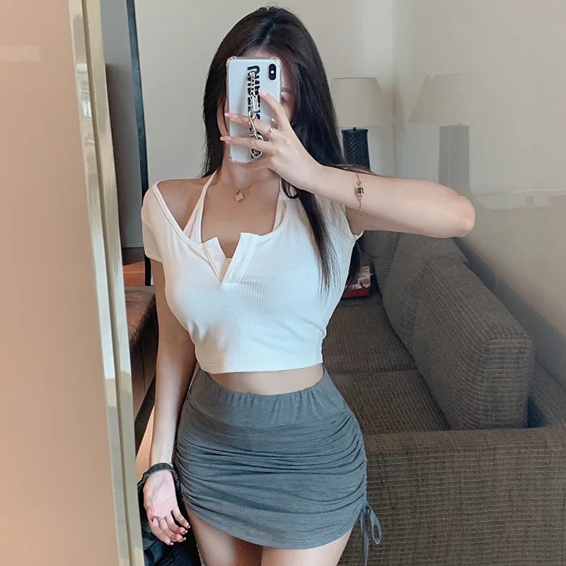 

pink crop top Short-sleeved T-shirt Female New Korean Design Sense Tight Pink Knitted Cropped Top Summer Niche Compassionate