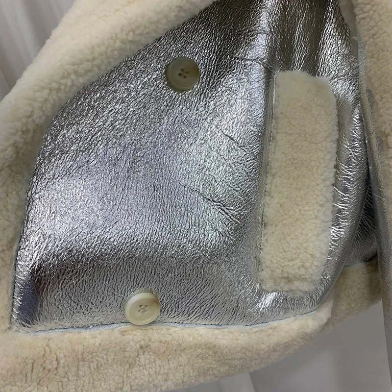 Женская байкерская куртка из натуральной овчины теплая и меха ягненка для зимы