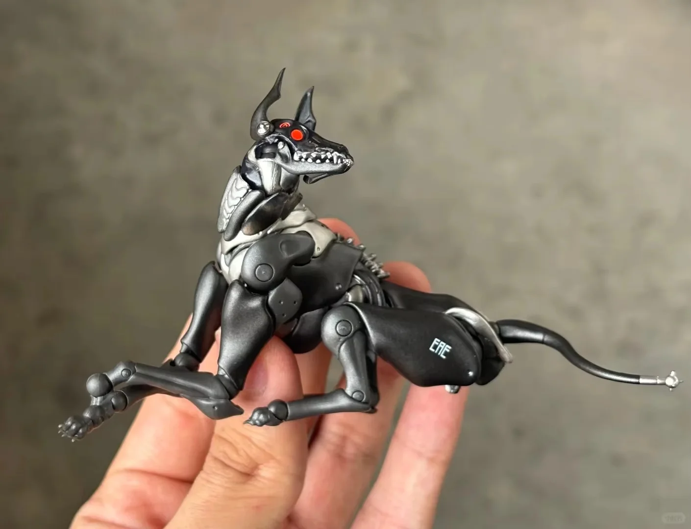Фото В наличии: Sexyice / Ice Studio Vermin Series Eae Canine-Type Biological Zatard Hound (Предварительно окрашенная готовая фигурка) №5