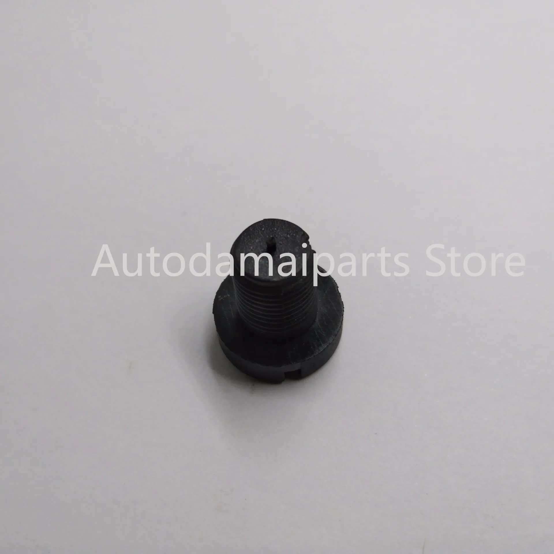 

Suitable for BMW E90 E46 E30 coolant bleed valve screw 17111712788