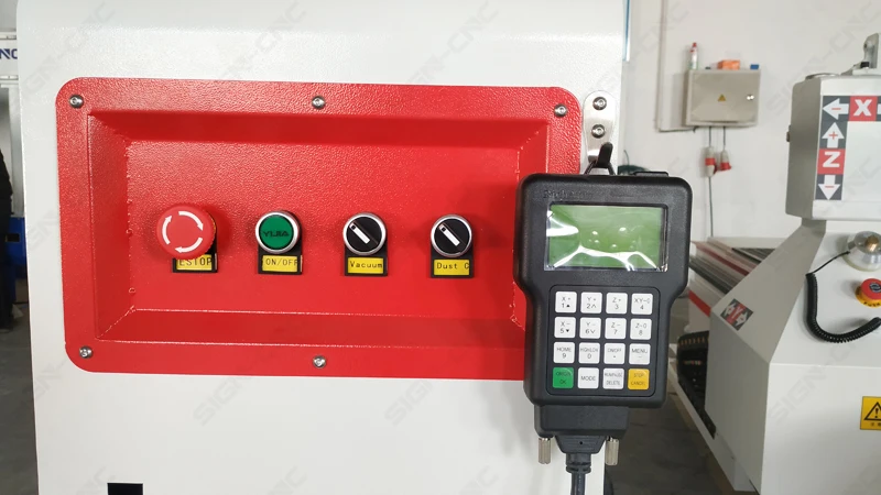 4 оси для резьбы по дереву |