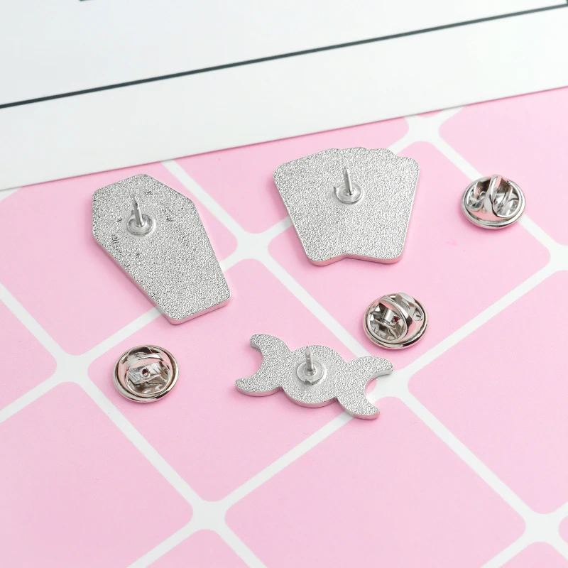 Гроб Луна Звезда покер черный готический булавки броши джинсовая куртка значки