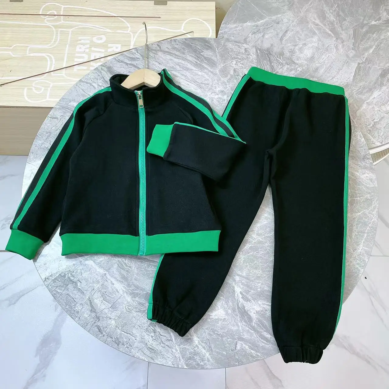 

Детская эксклюзивная одежда: модный костюм для мальчиков на осень 2022, спортивное и удобное пальто, брюки с классическим узором, комплект из ...