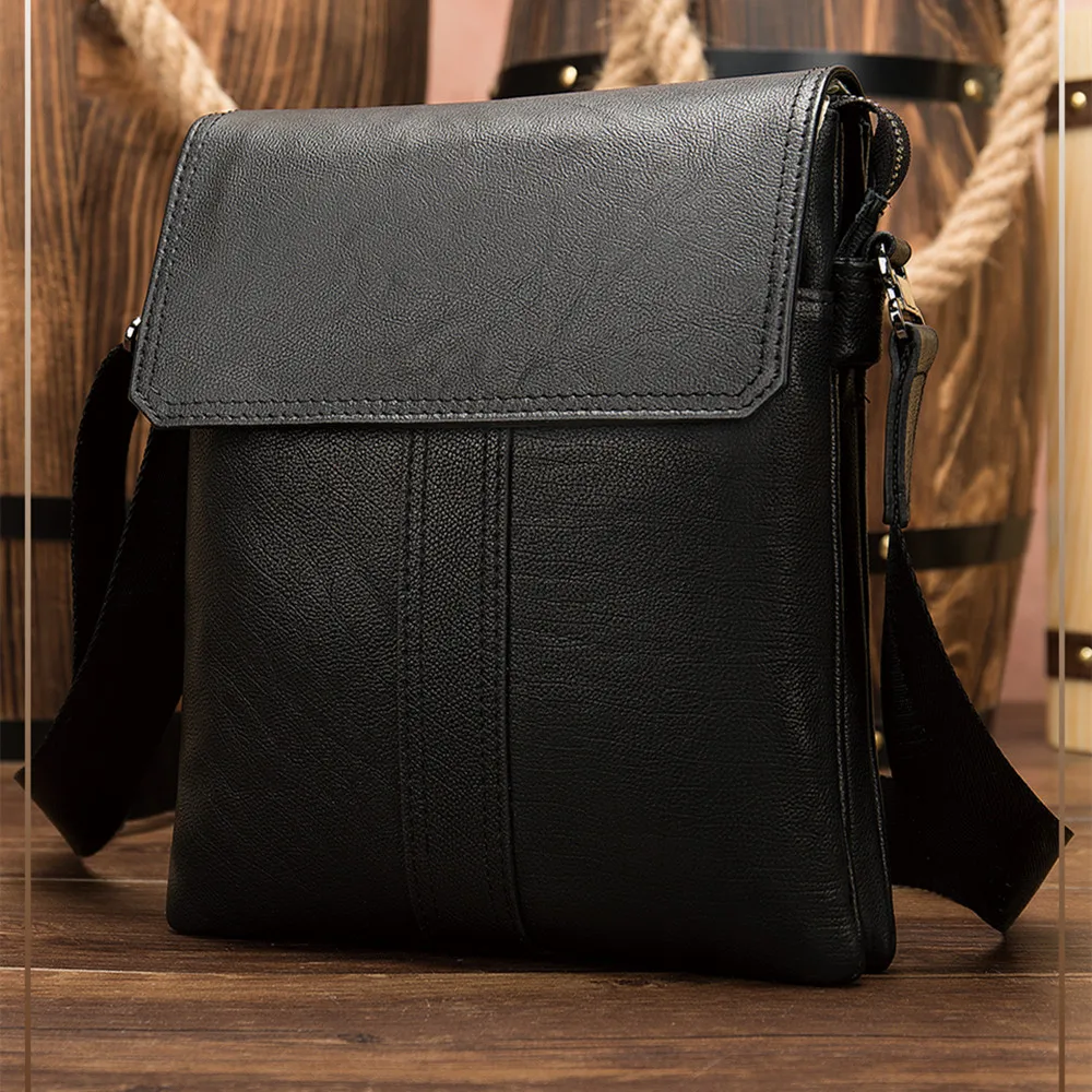 Shoulder bag Leather men's bag Black designer bag Flap type men's bag Head layer cowhide messenger bag Travel bag