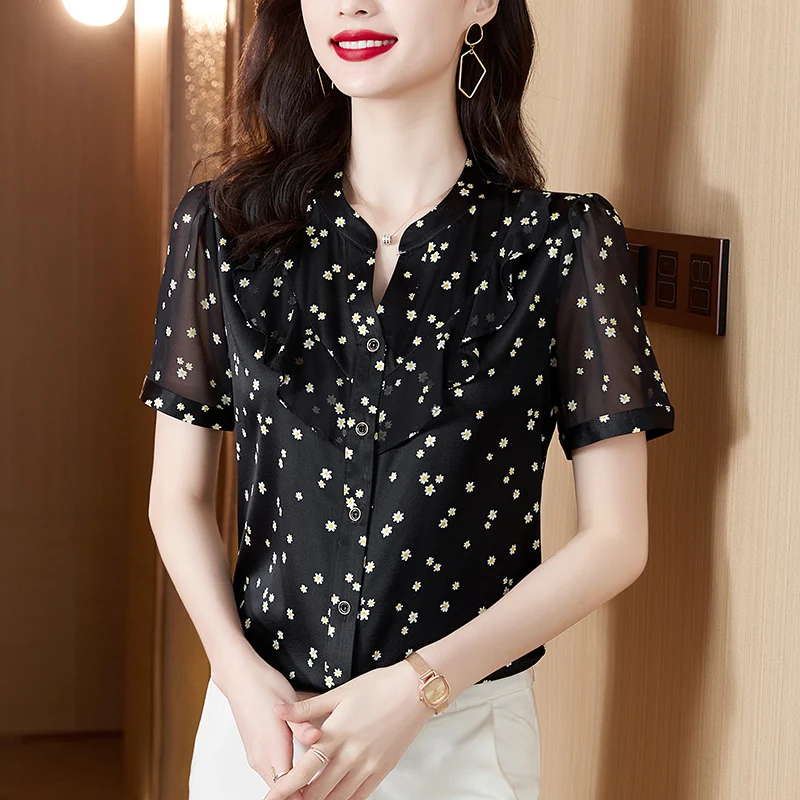 

Short-sleeved Shirt Female 2022 Summer Chiffon V-Neck Office Lady Popular Korean Fashion Women Tops Button Up Casual Shirt
