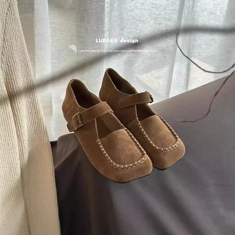 Туфли с неглубоким носком женские туфли на плоской подошве осенние повседневные