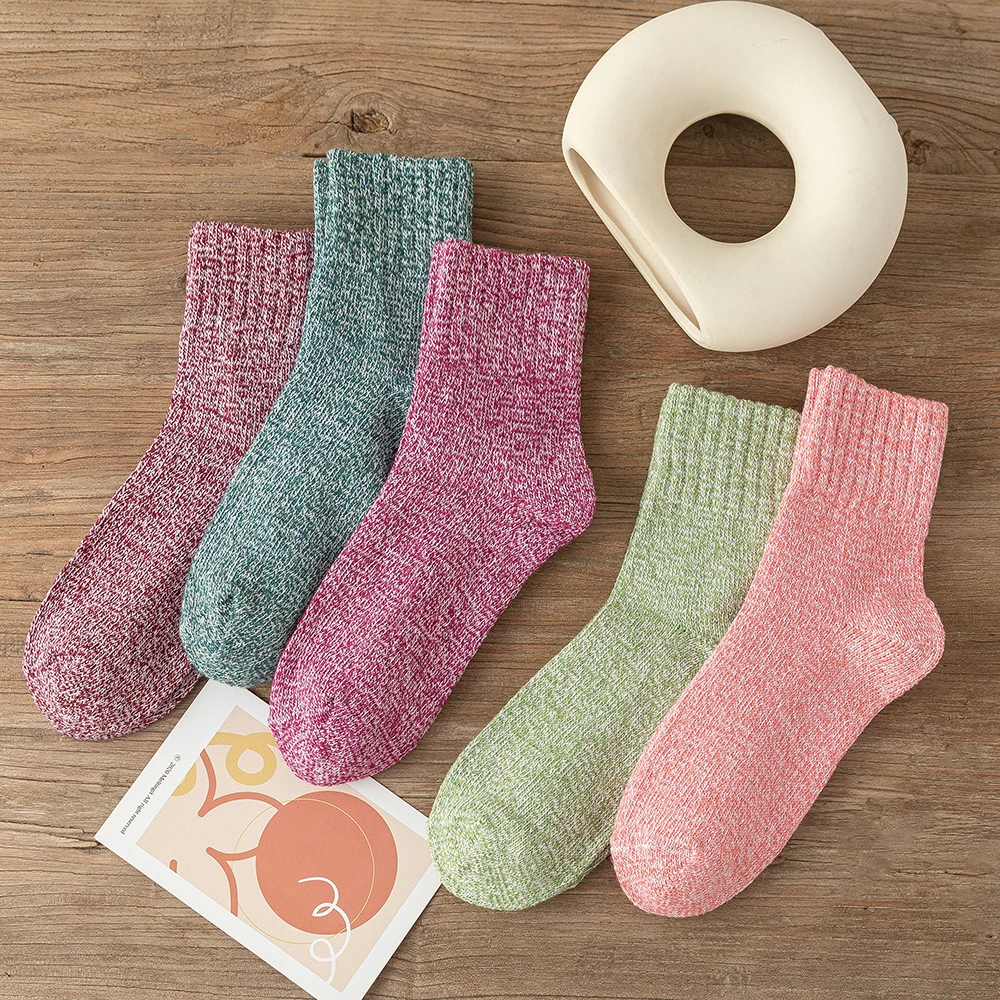 Hot New Witner Socks Women Socks Thick Warm Wool Retro Solid Color High Quality 5 Pairs Set Couple Models Free Size