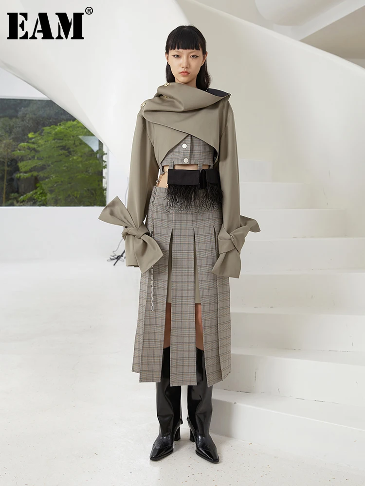 

[EAM] Loose Fit Khaki Plaid Irregular Short Jacket New Turtleneck Long Sleeve Women Coat Fashion Tide Spring Autumn 2022 1DE2976