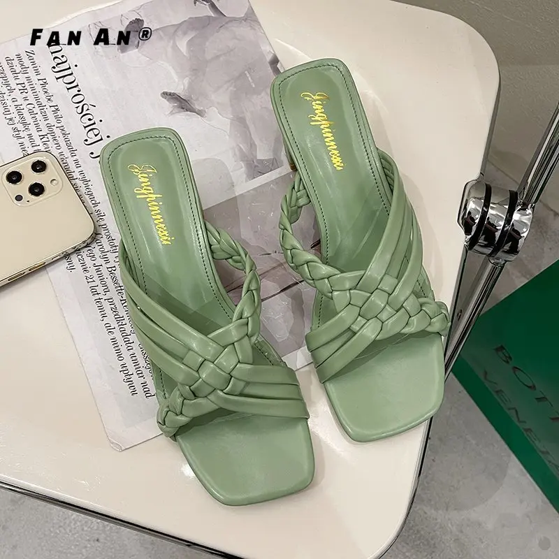 

2021 New Women's Shoes Summer Women's Shoes Women's High Heels Rubber Sole Slippers Women's Square Heel Women's Slippers