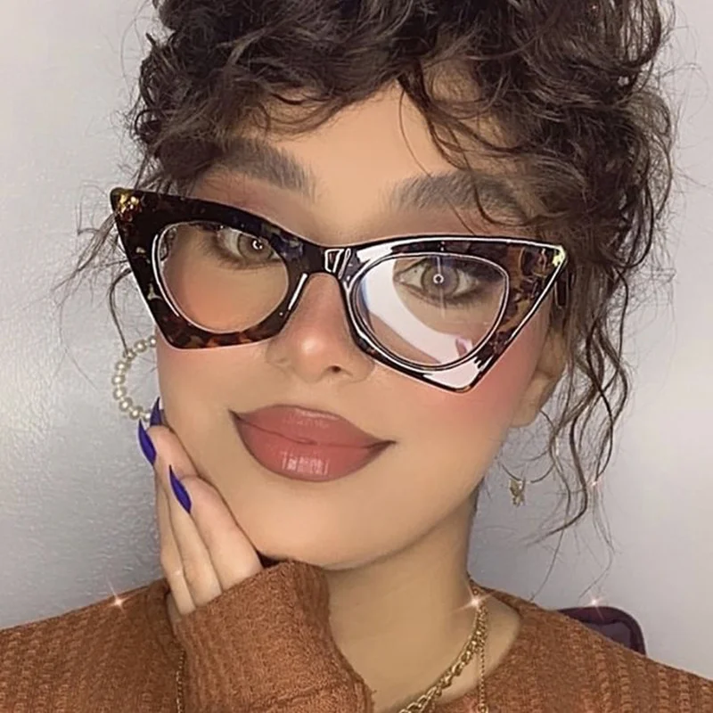 

RBROVO 2022 Cat Eye Flat Glasses Women Triangle Anti-blue Light Glasses Frame Personality Clear Glasses Fashion Women Eyewear