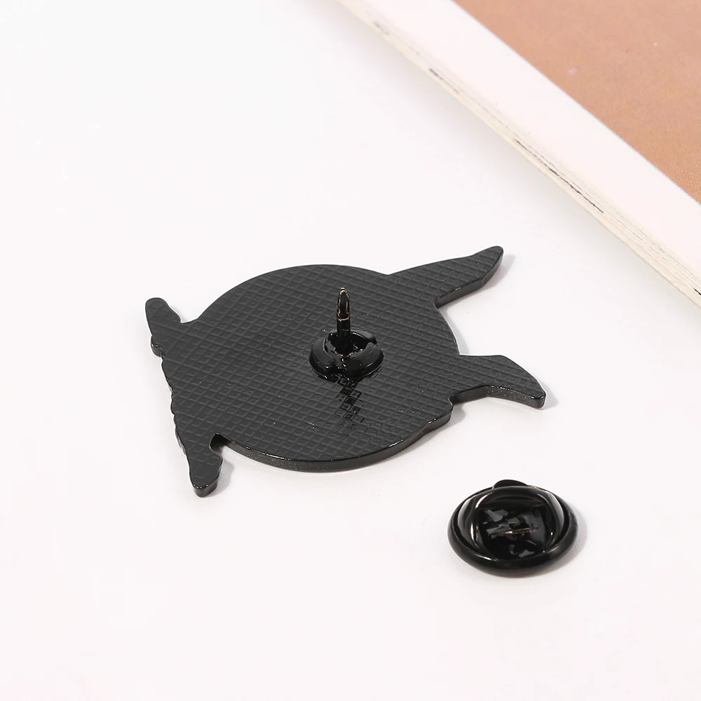 Эмалированная брошь на булавке в стиле Лило и Ститч