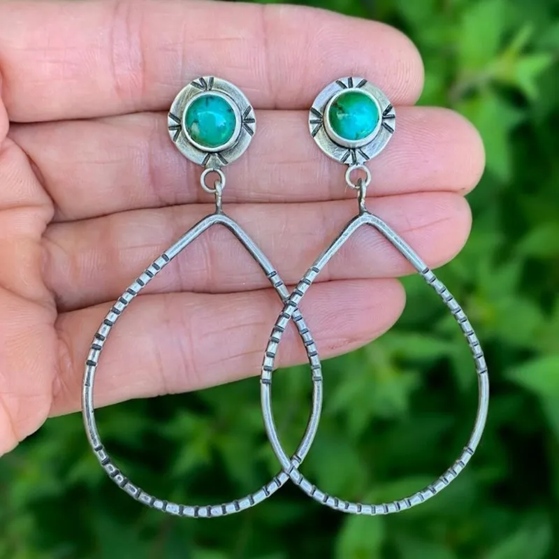 

Retro Personality Geometric Large Water Drop Earrings Fashion Creative Hollow Artificial Gemstone Earrings Exaggerated Jewelry