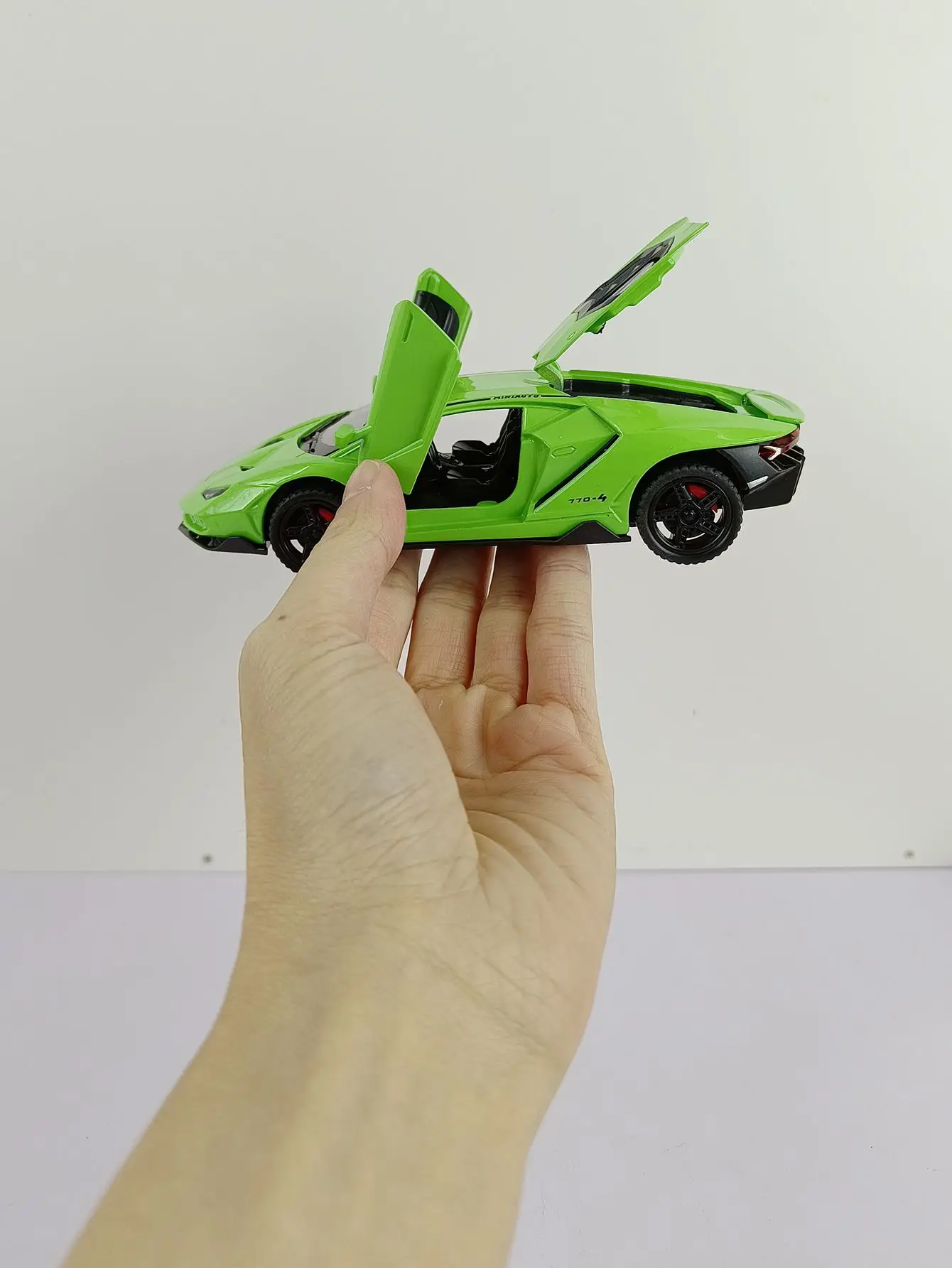 1:32 Lamborghinis LP770 модель спортивного автомобиля из сплава литый под давлением звук