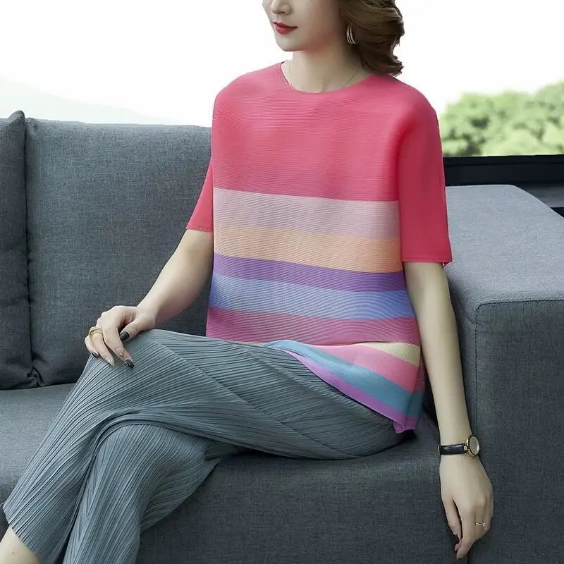 

Candy color fashion pleated top 2022 summer large size women's new foreign gas striped loose thin short sleeve o neck t-shirt