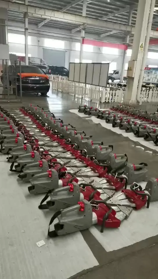 

Firefighting hydraulic battery rescue spreader tools
