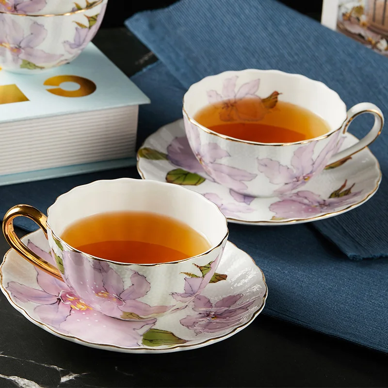 

200 ML Europe Style Ceramic Bone China Coffee Set Cup and Saucer Spoon Kit Hand Painted Cuckoo Pattern CoffeeTea Mug