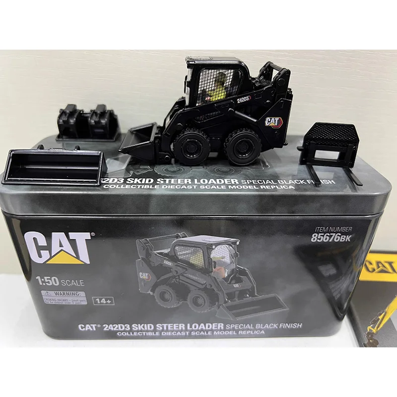 Фото DM масштаб 1:50 CAT 242D3 колесный погрузчик из сплава, коллекция моделей автомобилей, украшения 85676BK №2