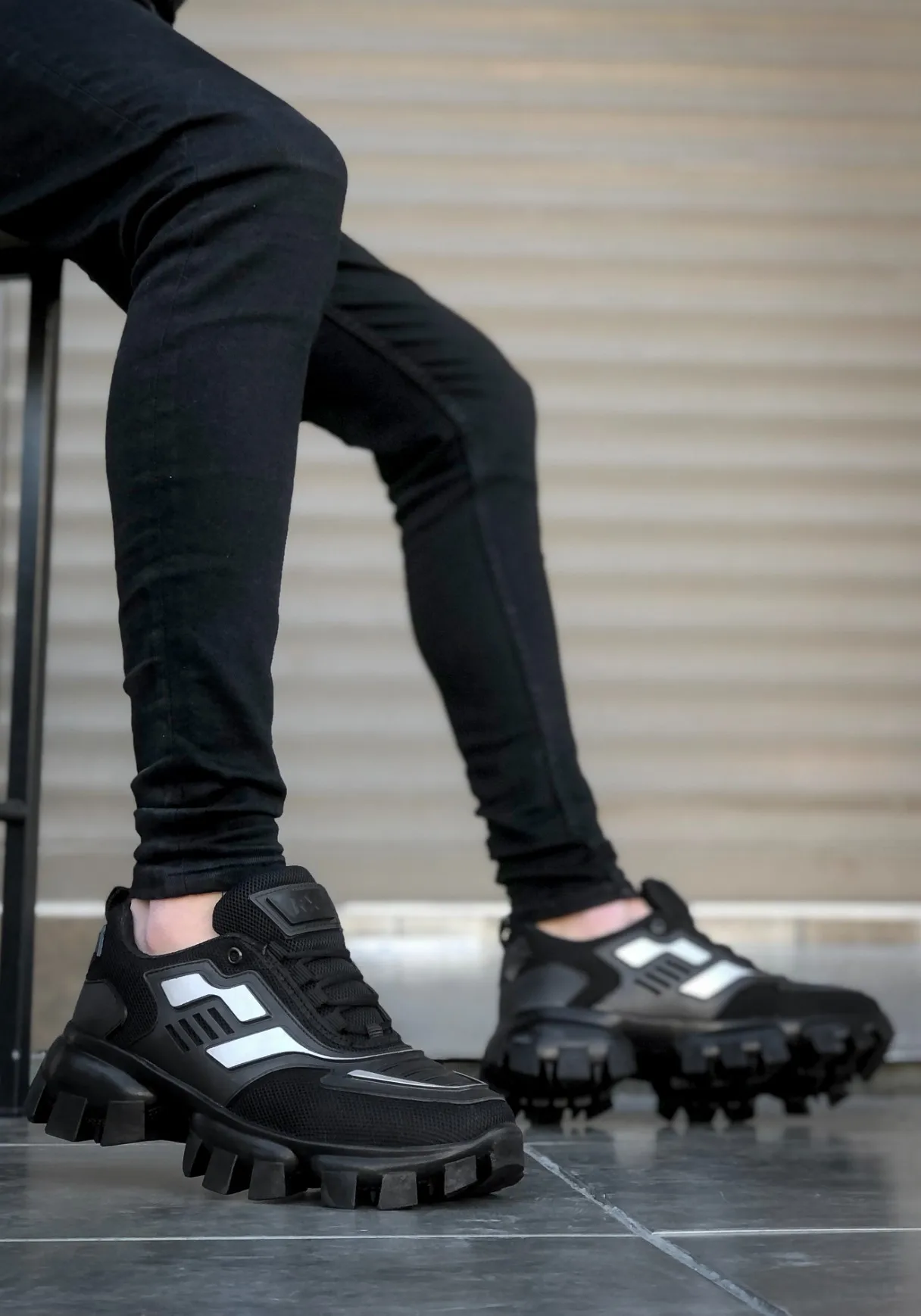 

BA0194 men's laced black gray detailed high black sole style sneakers