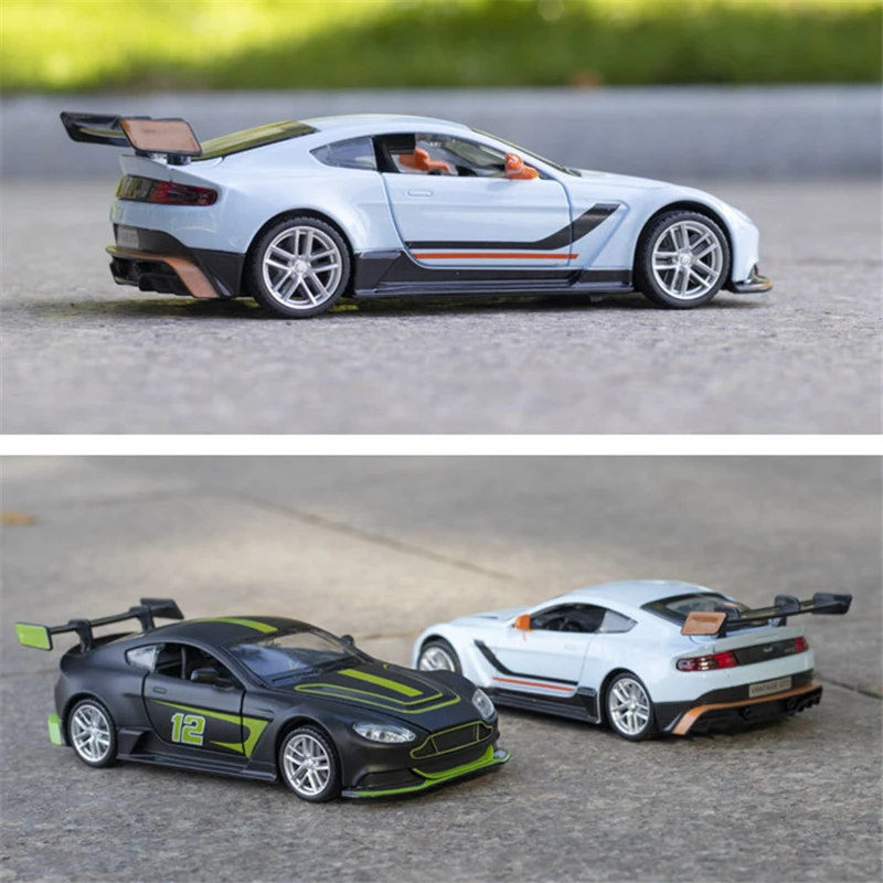 

Модель спортивного автомобиля Aston Martin Vantage GT3 из сплава, модель литая металлическая игрушка, Модель гоночного автомобиля со звуком и подсвет...