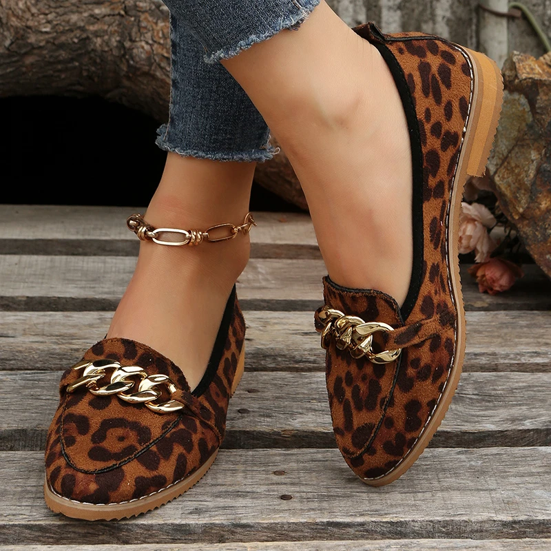 Spring 2023 New Leopard Pattern Fashion Round Toe Flat Shoes Chain Soft Sole Sports Casual Shoes Large 43