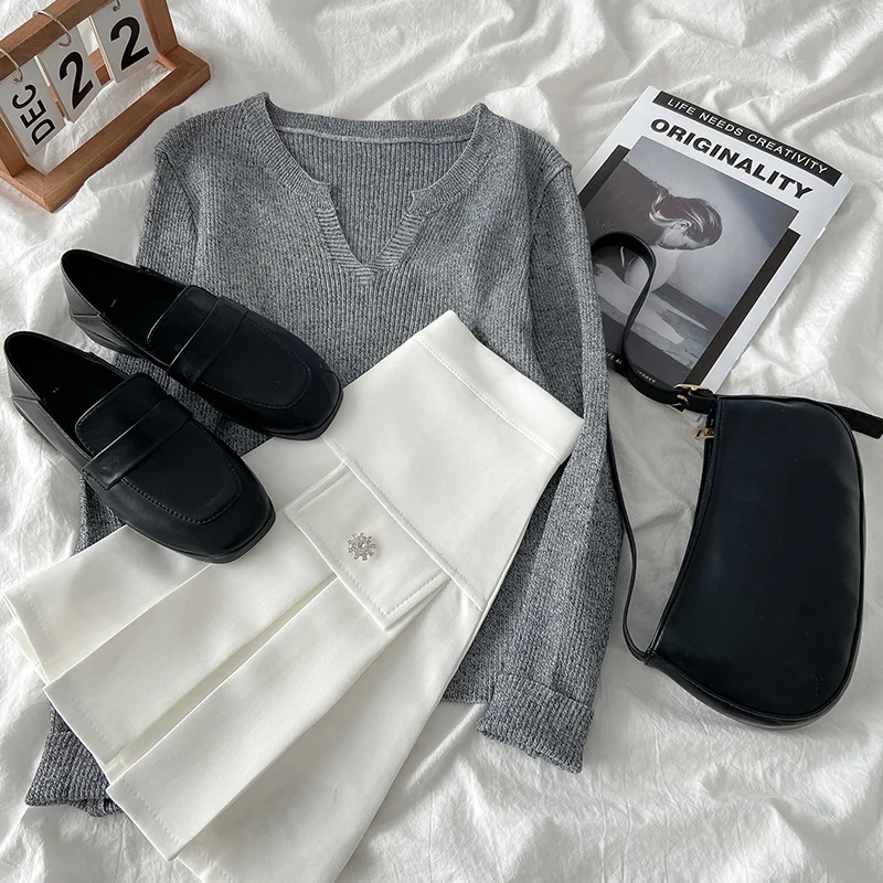 

Spring Elegant Skirt Set Women Casual Sweet Two Pieces Suit Gray Fashion Knitting Pullover + High Waist Mini Skirt