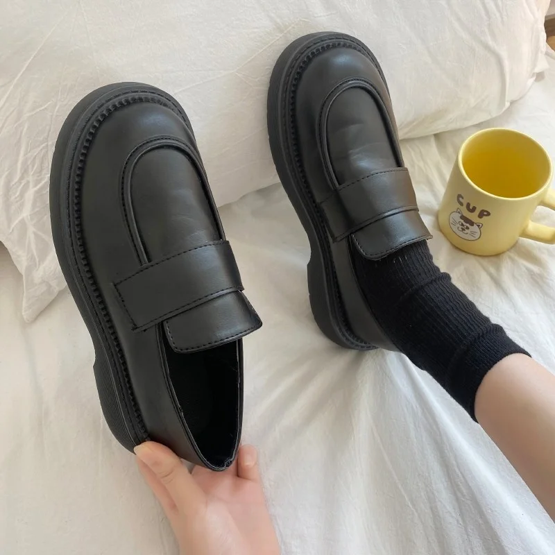 

Женские туфли-оксфорды, новинка, женские туфли на плоской платформе, Женские однотонные кожаные повседневные туфли без застежки, модные уни...