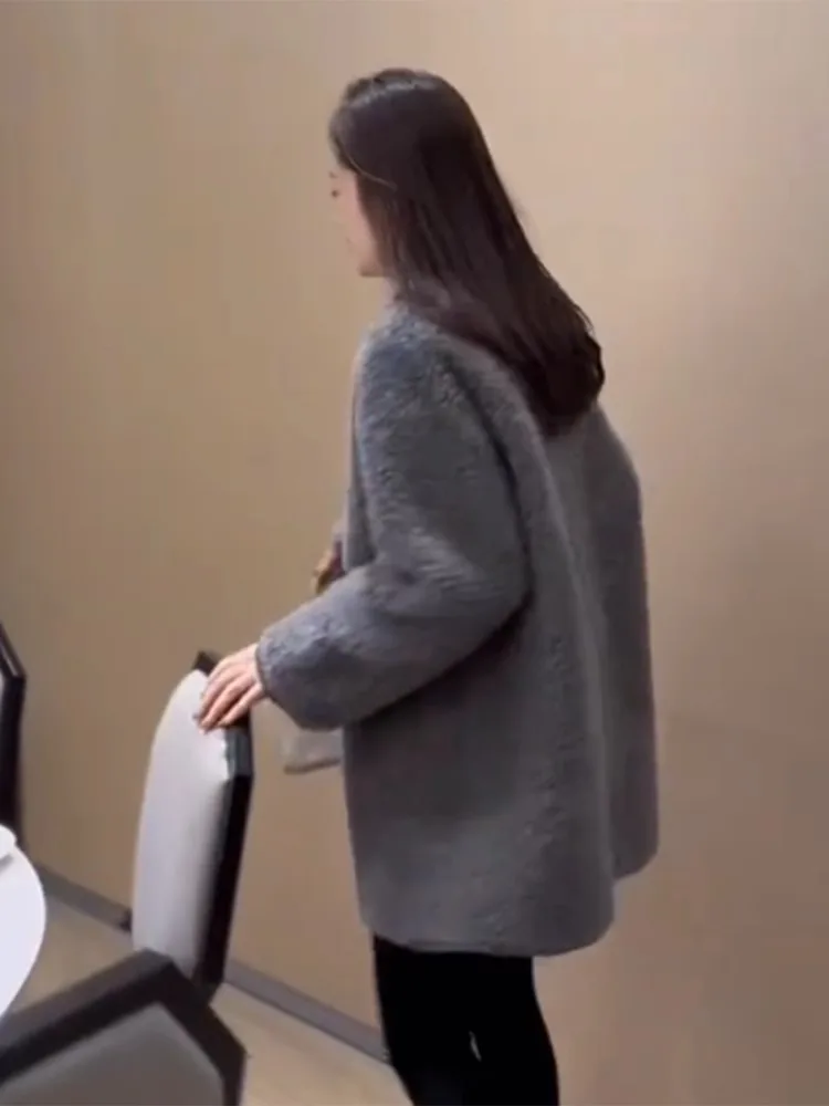 Gray Horn Buckle Woolen Coat Women clothes Autumn and Winter High-Grade Sense Small Hepburn Sle Lamb Wool Plush Outerwear