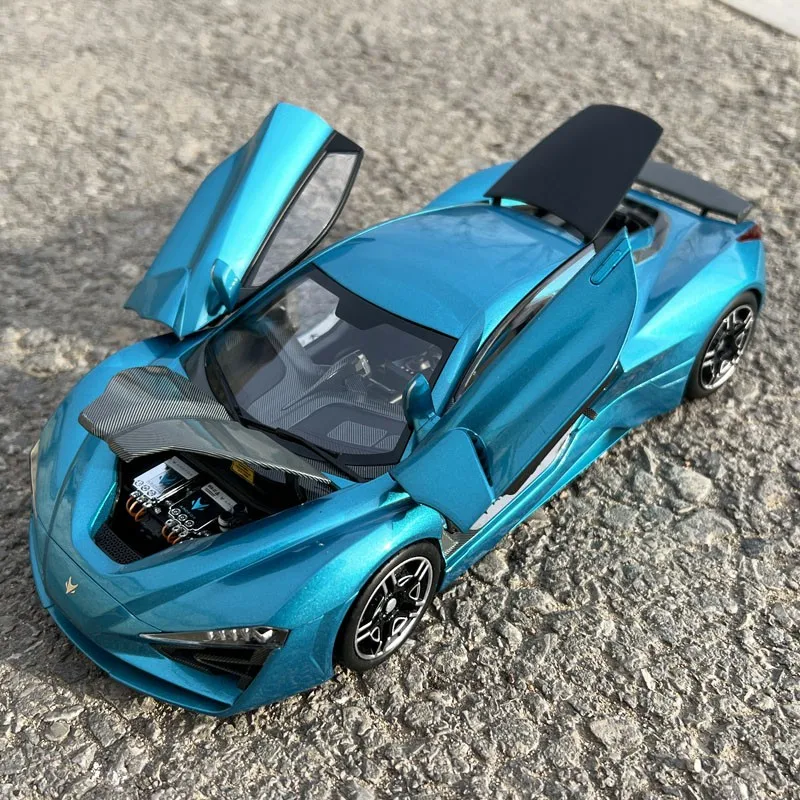 Фото Литая под давлением модель автомобиля из сплава BAIC Arcfox Racing Track Edition GT Supercar в масштабе 1:18 №3