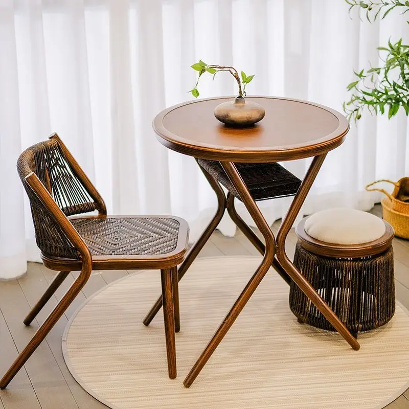 

Стол и стул из ротанга в китайском стиле