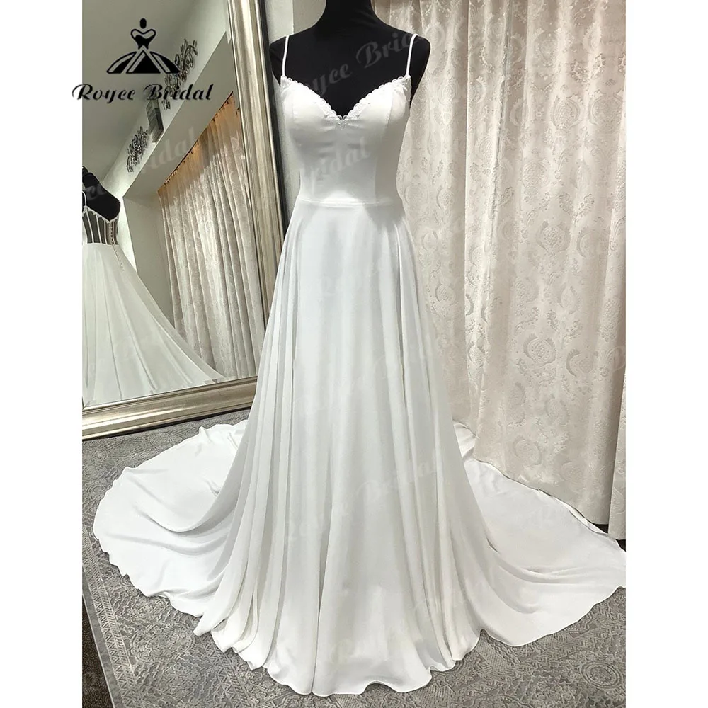 

Свадебное платье с V-образным вырезом, на тонких бретельках