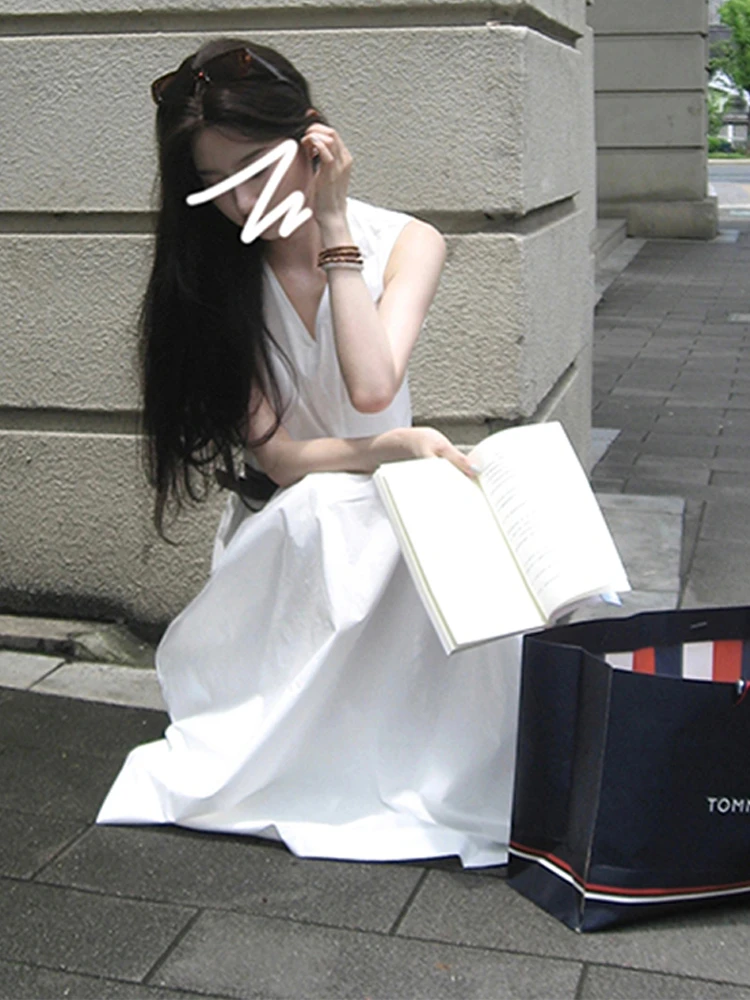 Белое платье без рукавов с V-образным воротником Cold Sle женское лето 2023 Новое