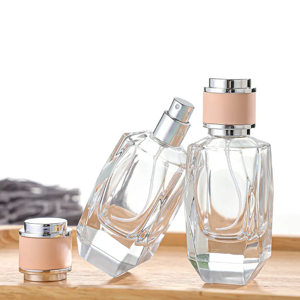 

Scent Transparent 50ml Glass Handmade Perfume Bottle Bayonet Spray Thick Bottom Square Cosmetics Handicrafts Refillable Bottles