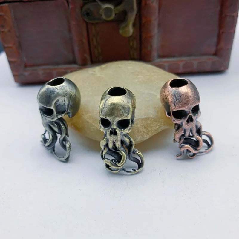 

Retro Octopus Skull Head Knife Beads Creative Keychain Pendants Jewelry Umbrella Rope Hangings Outdoor DIY Accessories