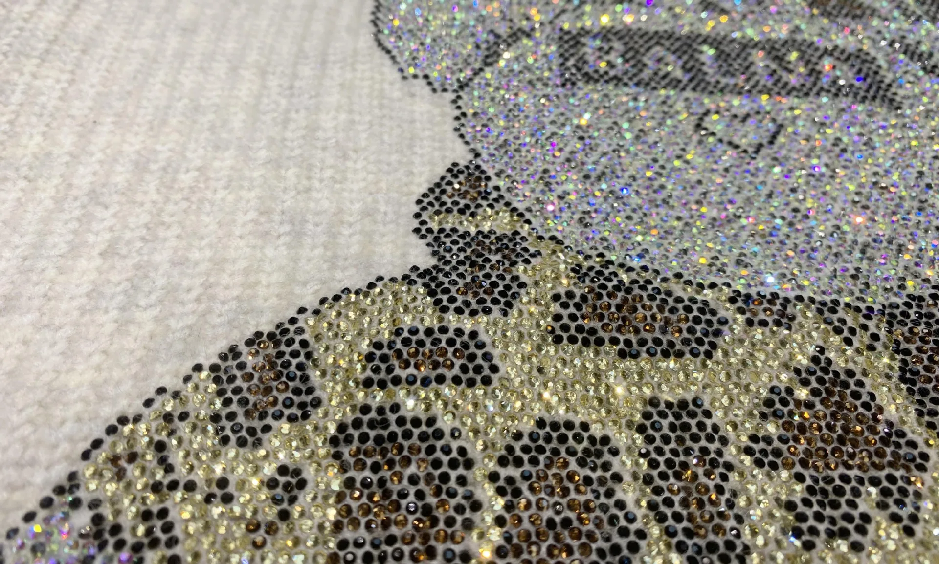 Женский трикотажный пуловер блестящий свободный джемпер в стиле оверсайз