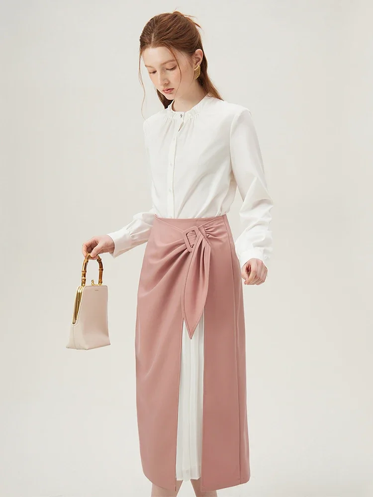 Блузка женская с воротником-стойкой голубая