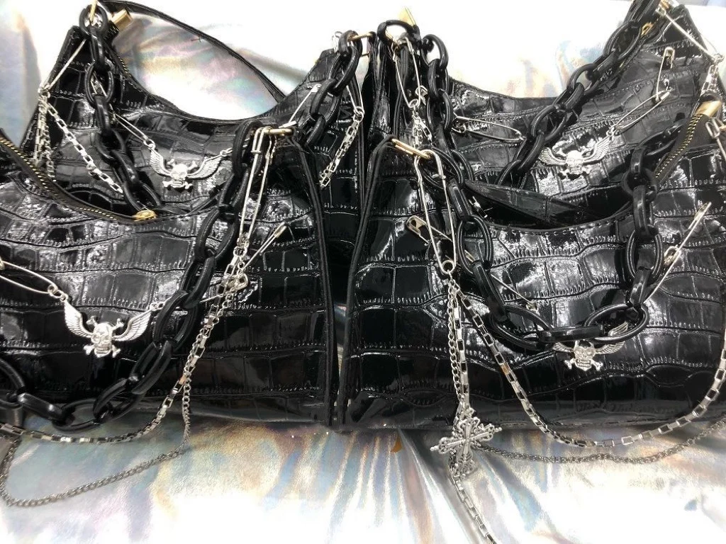 Y2K Women Half Moon Handbag Crocodile Pattern Ladies Hobo Shoulder Bag Skull Cross Chains Cool Girls Female Pu Leather Black Bag
