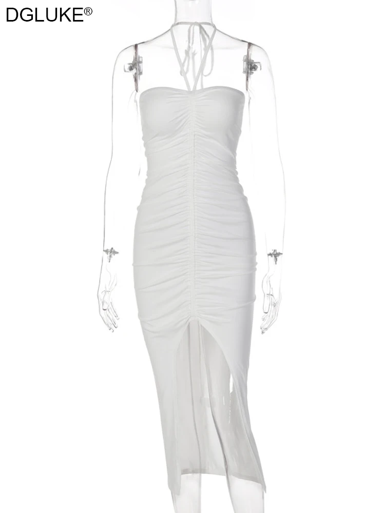 Облегающее платье с лямкой на шее и рюшами соблазнительное обтягивающее миди