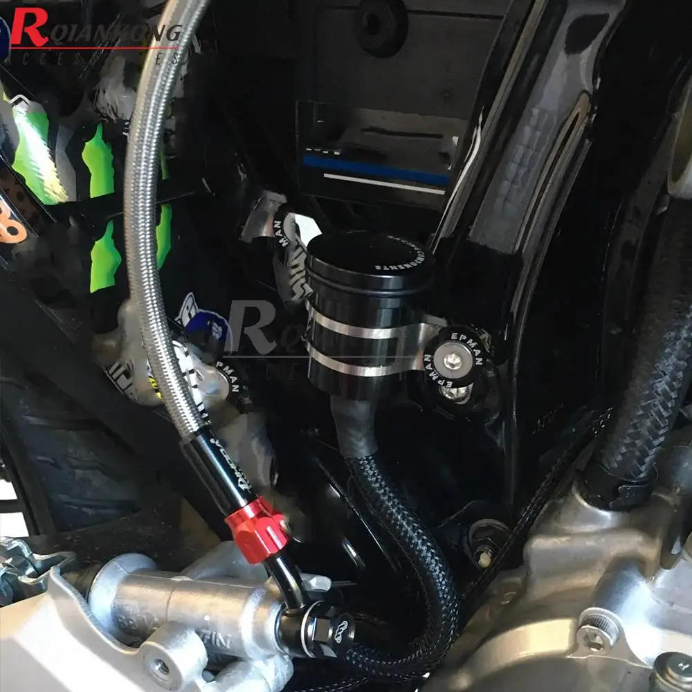 Для DUCATI MONSTER 400 620 695 696 750 795 796 797 821 937 1000 1100 1200 1999-2024 задняя крышка масляного бачка