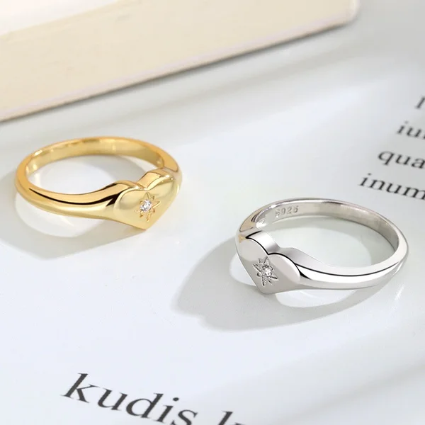 

Exquisite Glossy Gold Color Heart Rings for Women Fashion White Sapphire Zircon Ring Bride Wedding Anniversary Fashion Accessory