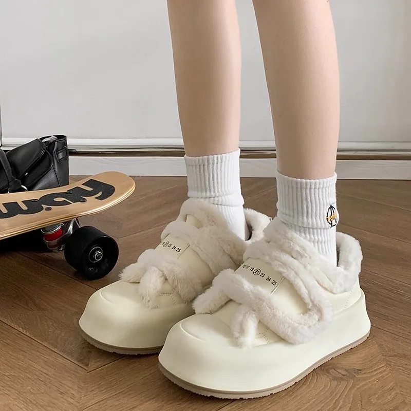 Зимние женские теплые кроссовки из искусственной кожи белые шерстяные туфли
