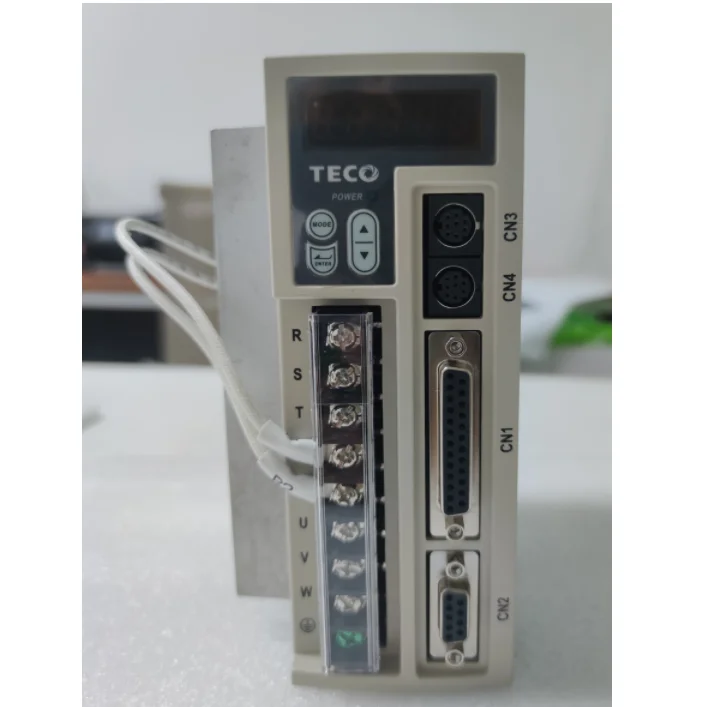 Сервоприводы Teco семейная серия приводов: EP AC Входное напряжение: A = 220 В