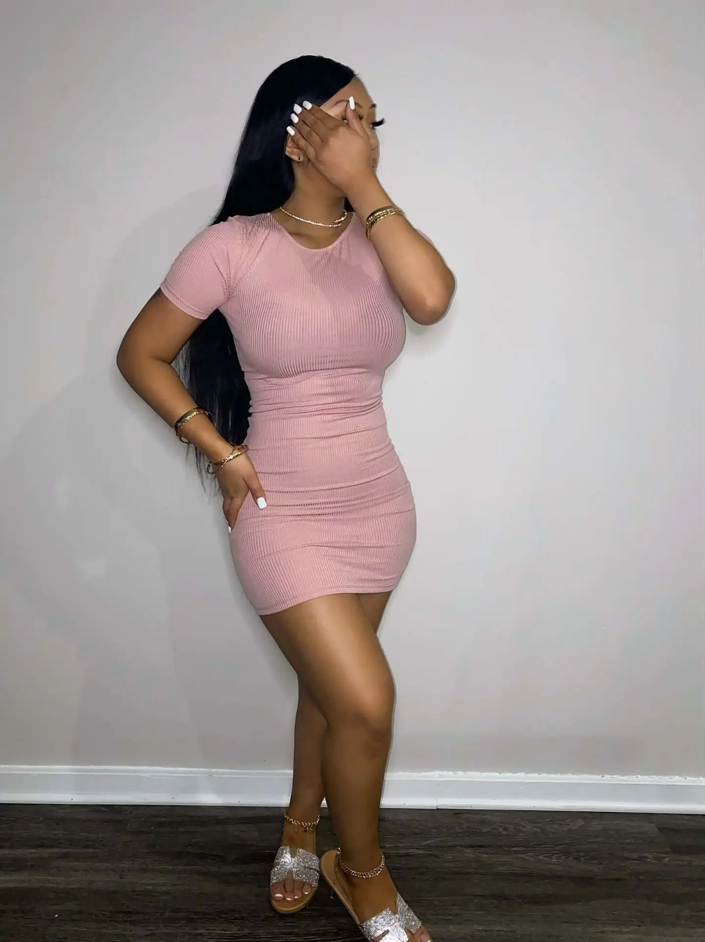 Летнее повседневное базовое облегающее платье в рубчик Элегантные мини-платья
