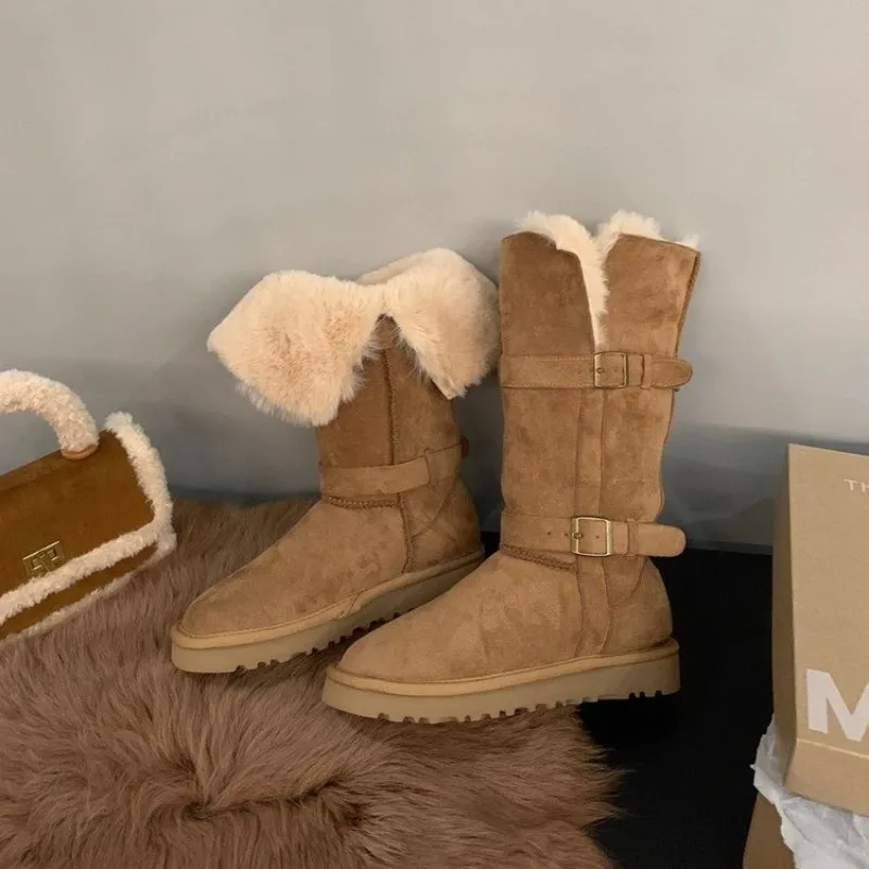 Женские сапоги до колена на меховой платформе массивная обувь зима 2025 трендовые