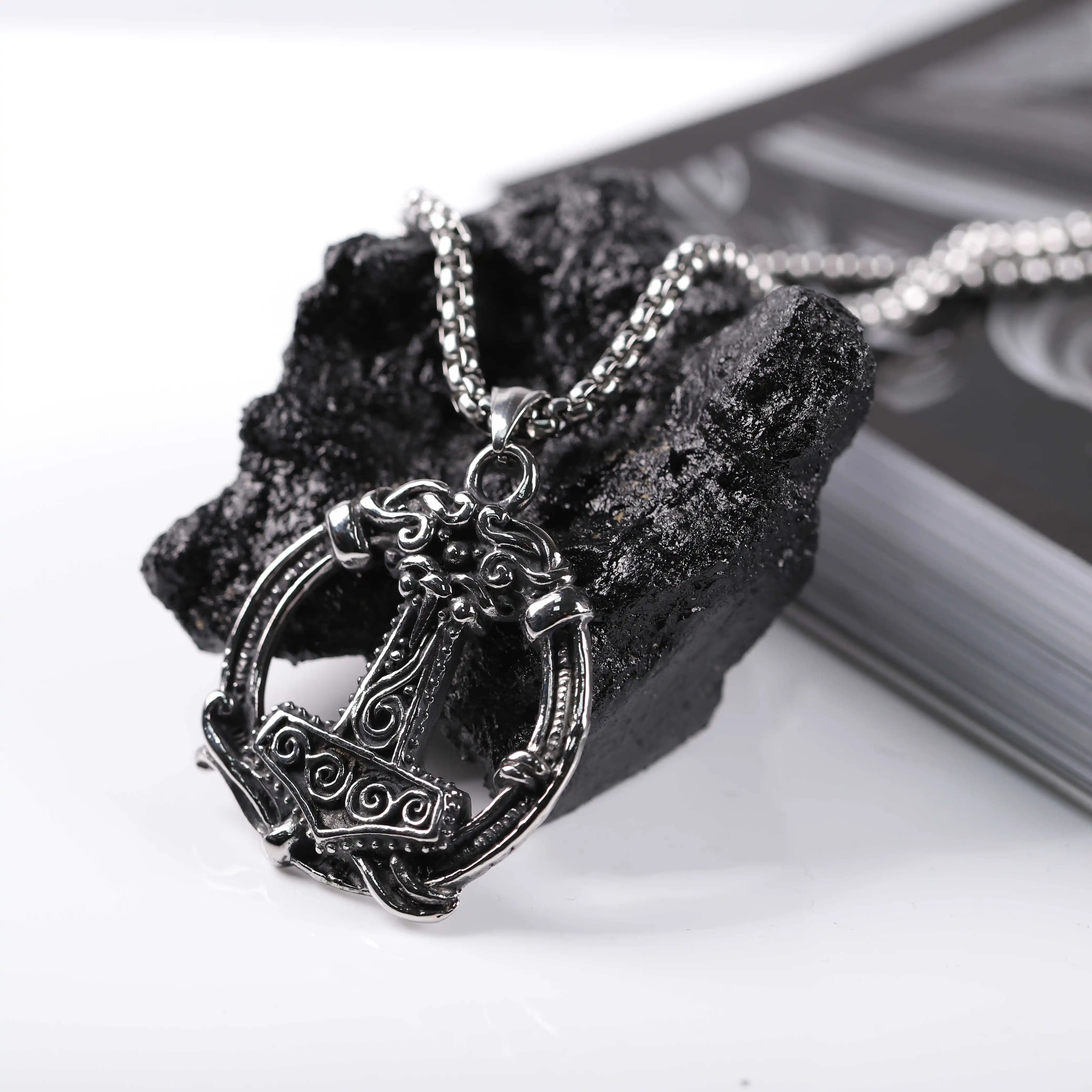

WDM Stainless Steel Fashion Jewelry Skull Pendant Stainless Steel Viking Pendant Men's Punk Necklace