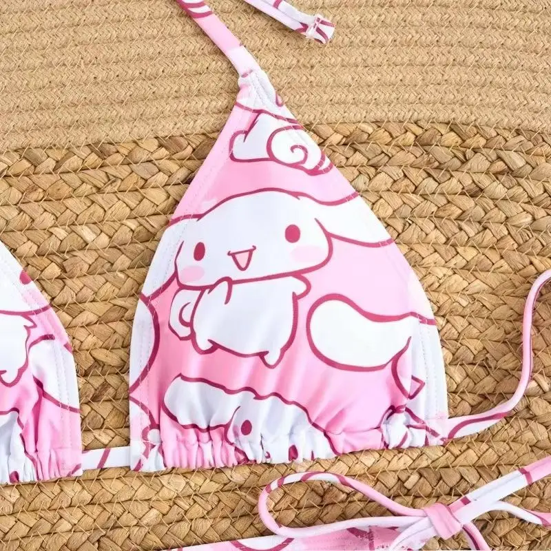 Фото Комплект бикини с мультяшным принтом Cinnamoroll, 2 шт., женский, розово-белый, с завязками на шее, треугольный купальник, раздельный купальный костюм с завязками по бокам, пляжная одежда №2
