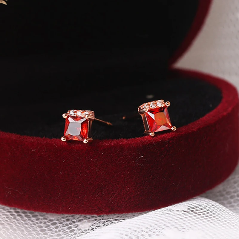 Изящные серьги-гвоздики для женщин маленькие милые квадратные серьги AAA +