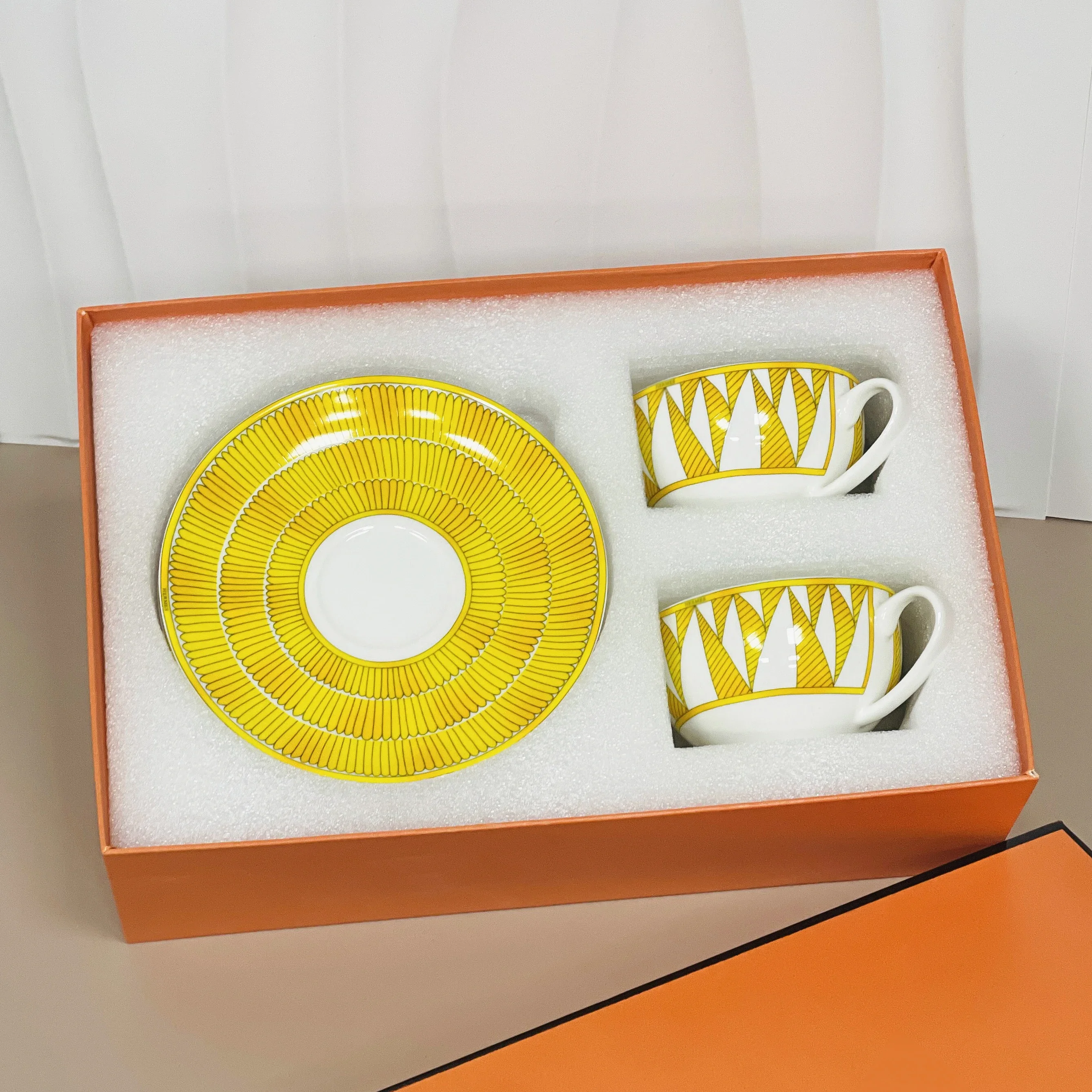 Сертифицированные высококачественные футболки leichte